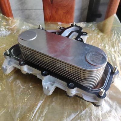 4133Y042 Perkins Engine Parts Oil Radiator/Assemblée plus fraîche pour C7.1 C6.6